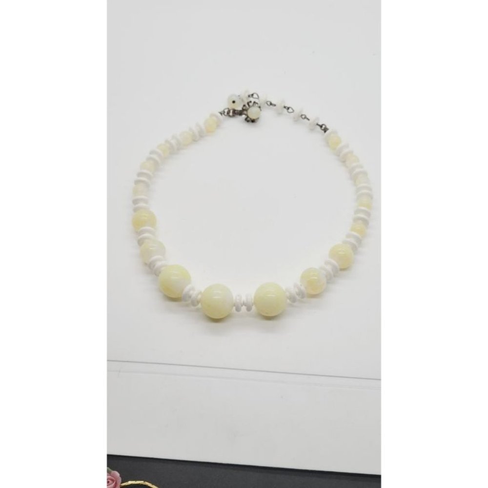Stunning Vintage Miriam Haskell 1950 Vaseline Glass Yellow Necklace Signed Rare - Picture 9 of 10